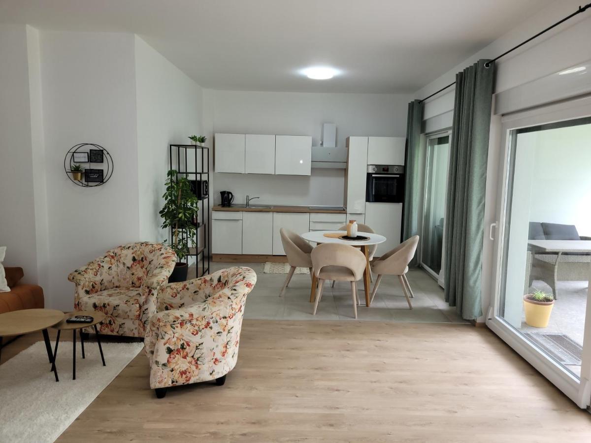 Villa Loe Villach Buitenkant foto